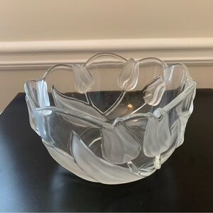Beautiful vintage springtime tulip Mikasa crystal bowl